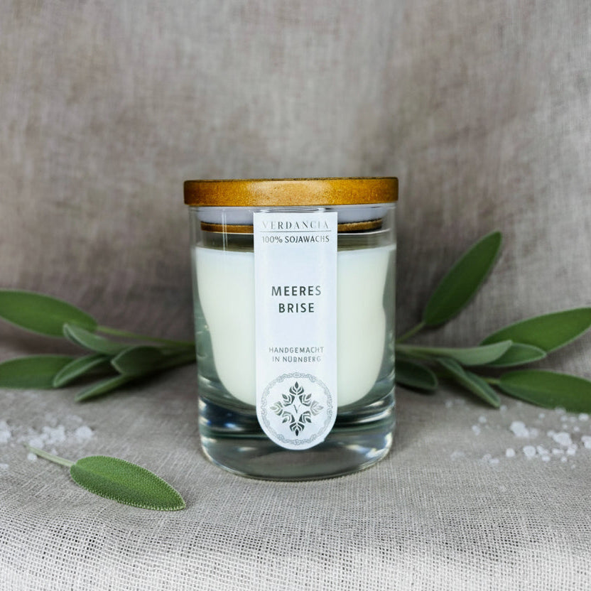 Meeresbrise | Duftkerze Sojawachs – Holz, Salbei und Meersalz – frisch & klar